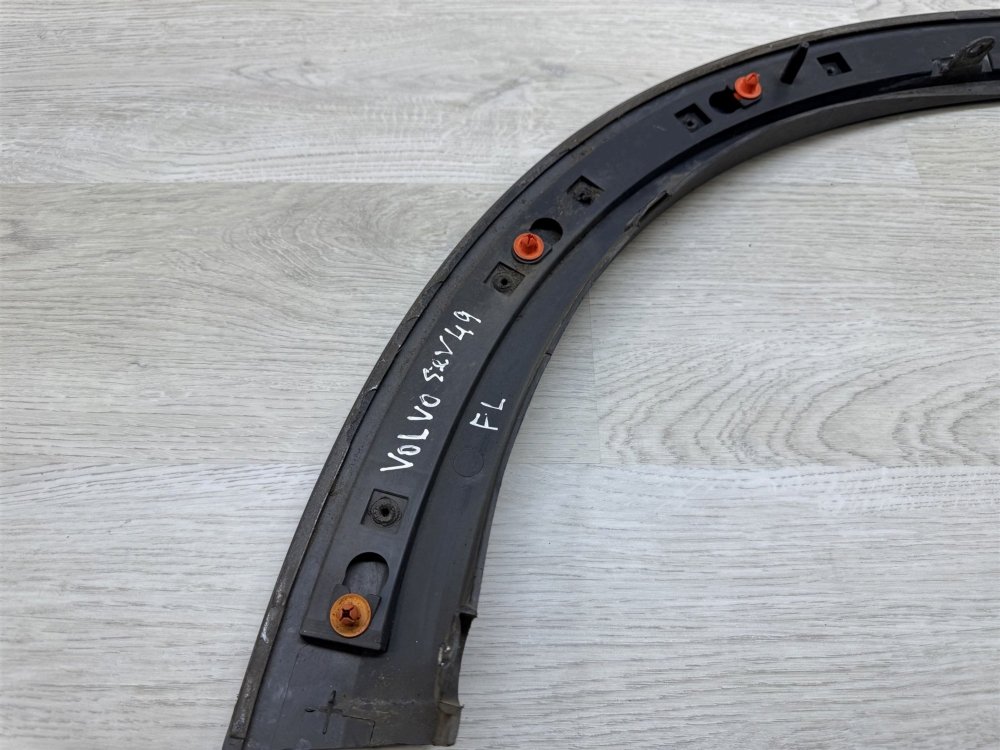 Накладка крыла, 1000 рублей, Севастополь