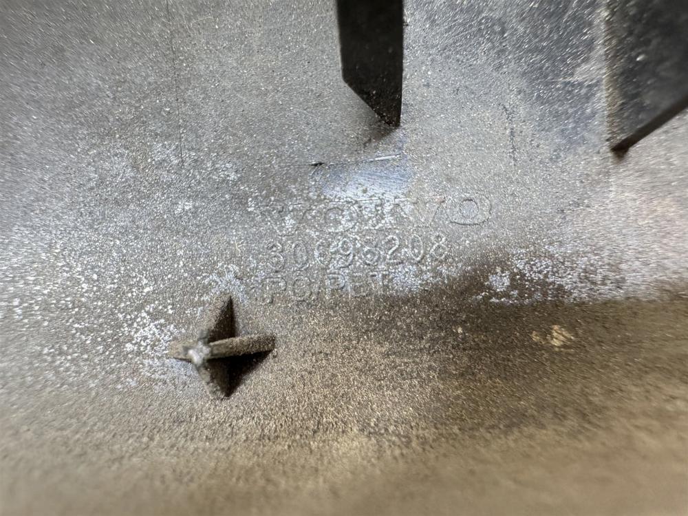 Накладка омывателя фары, 1400 рублей, Севастополь