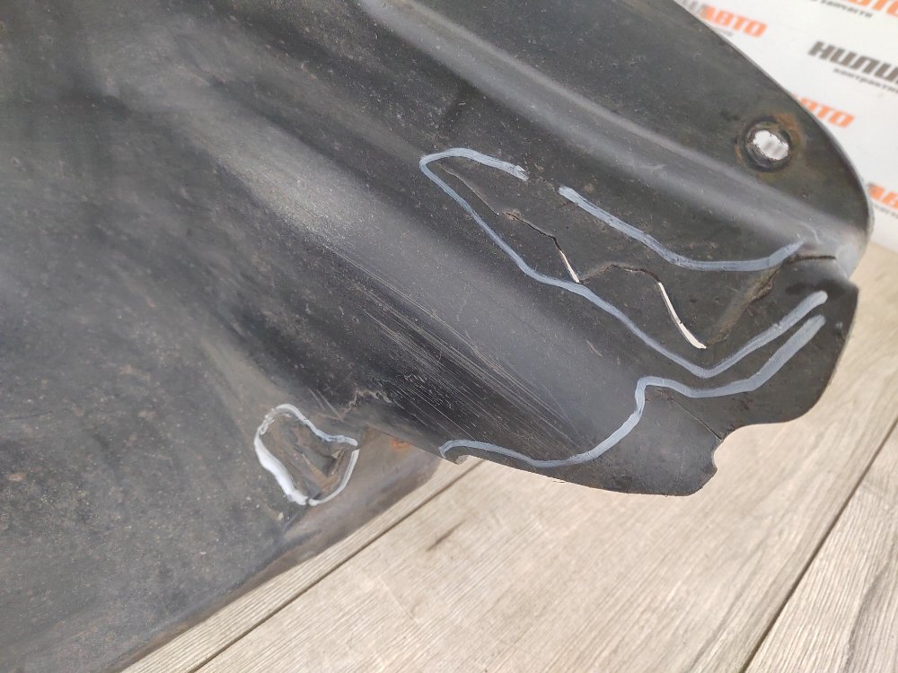 Подкрылок, 1500 рублей, Москва