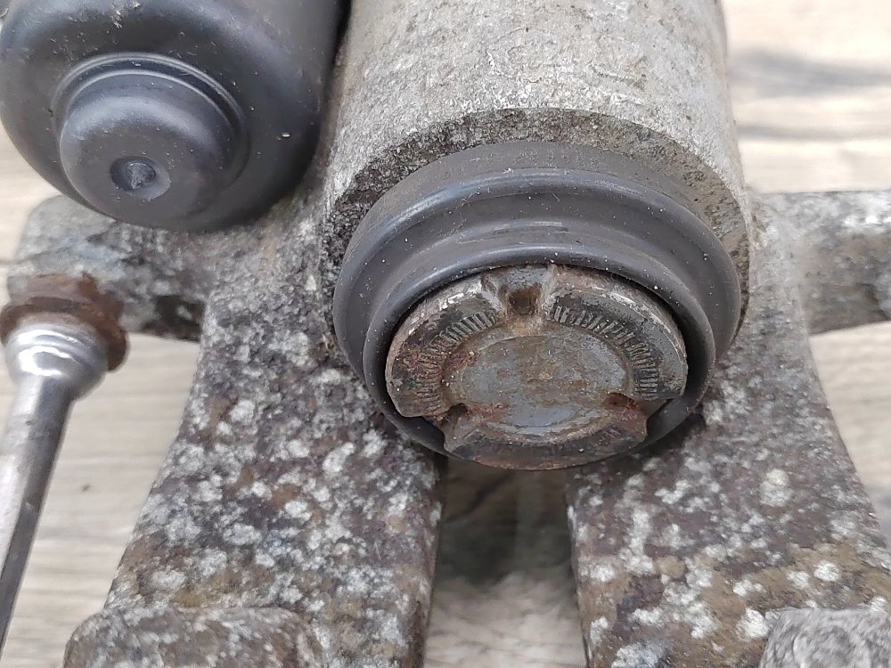 Суппорт тормозной, 2100 рублей, Москва