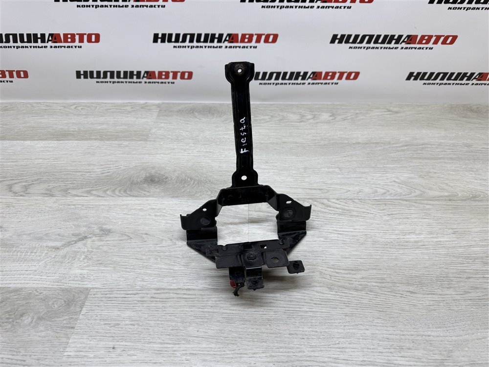 Кронштейн замка капота, 500 рублей, Севастополь