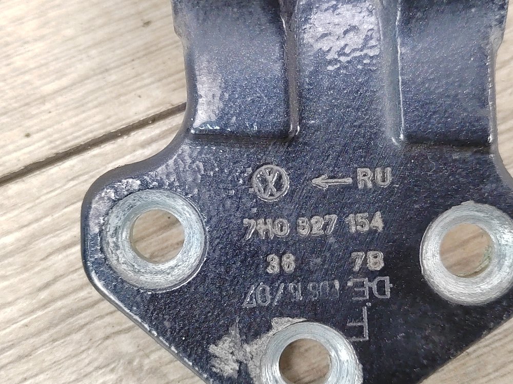 Петля двери багажника, 1200 рублей, Москва