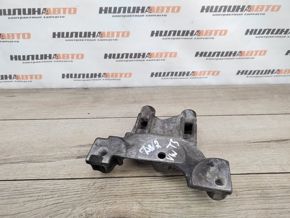 Кронштейн двигателя, 1000 рублей, Москва