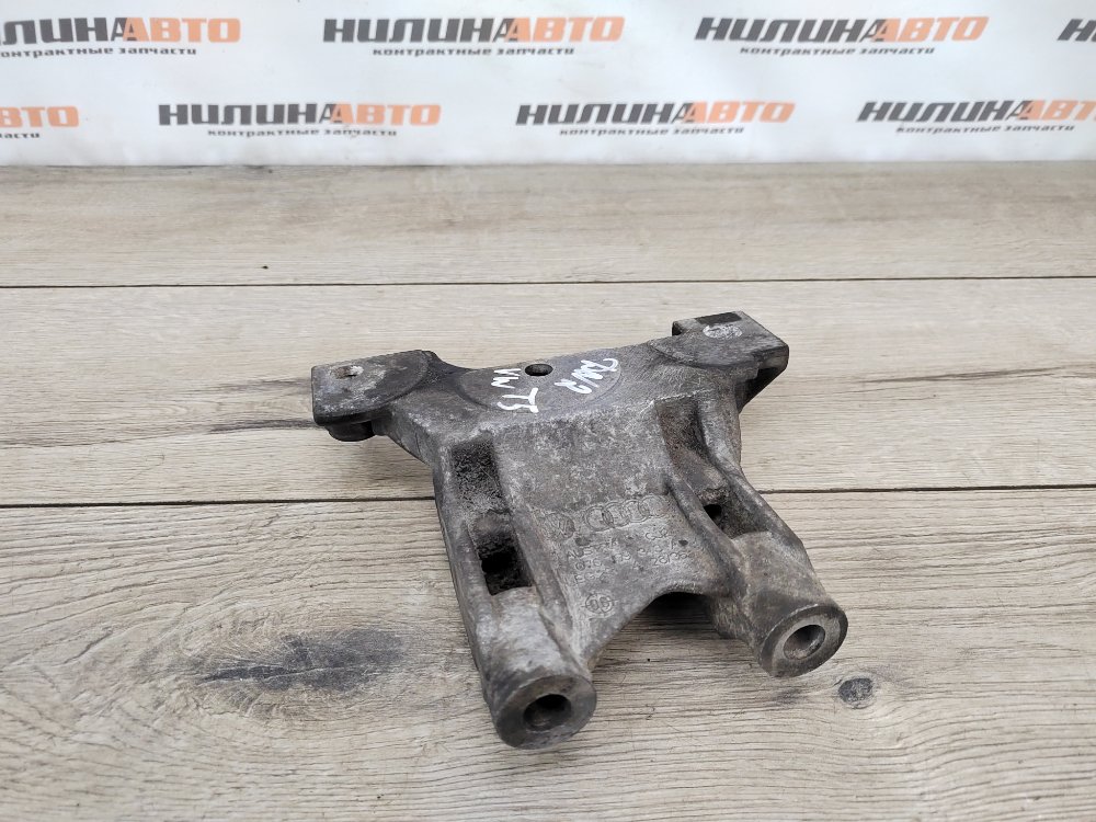 Кронштейн двигателя, 1000 рублей, Москва