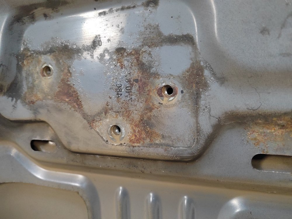 Капот, 19000 рублей, Москва