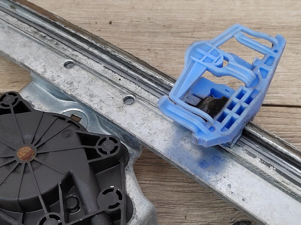 Стеклоподъемник, 1300 рублей, Москва