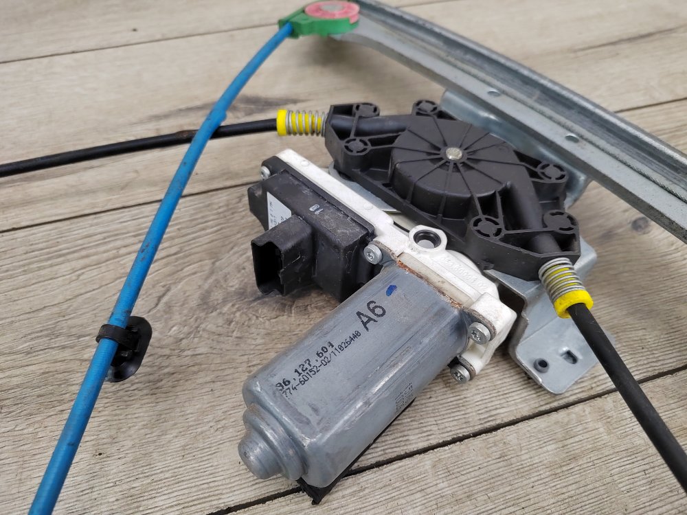 Стеклоподъемник, 1300 рублей, Москва