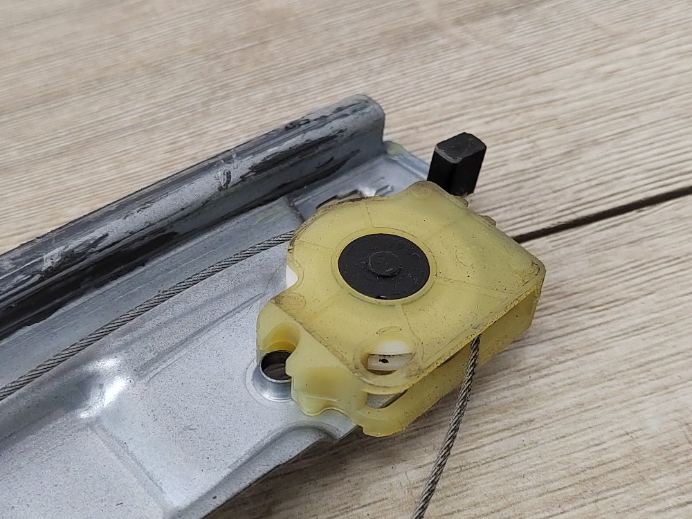 Стеклоподъемник, 2000 рублей, Москва