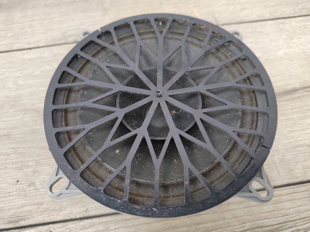 Динамик, 400 рублей, Москва