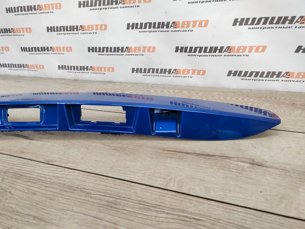 Накладка крышки багажника, 1700 рублей, Москва