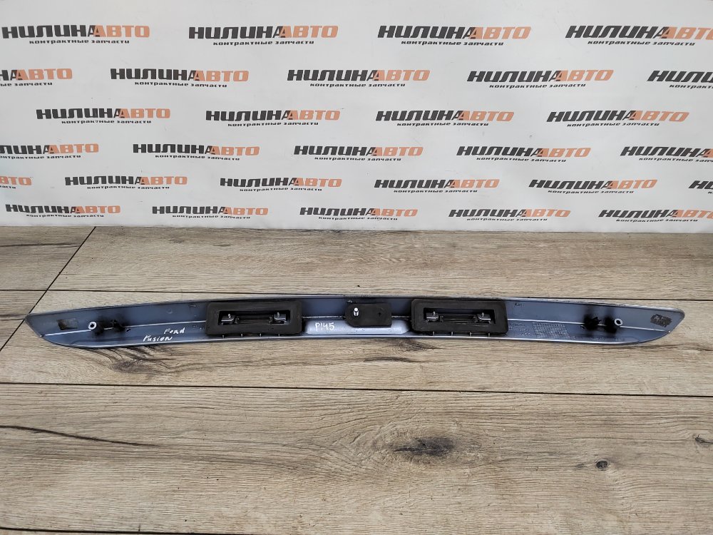 Накладка крышки багажника, 3000 рублей, Москва