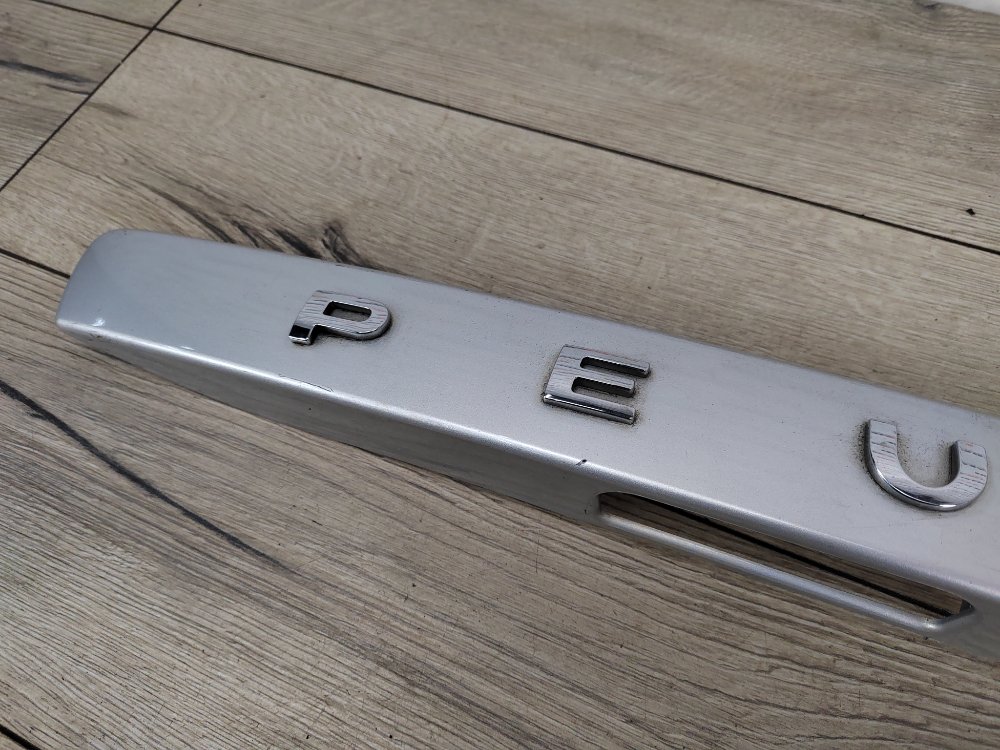 Накладка крышки багажника, 1300 рублей, Москва