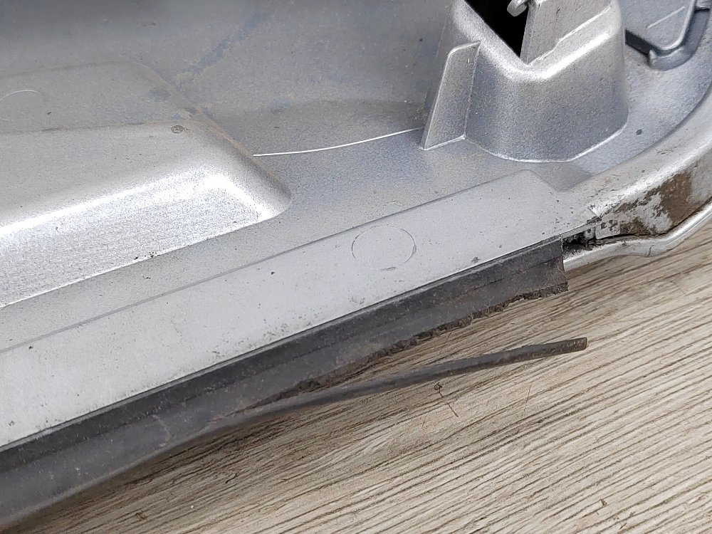 Спойлер, 2000 рублей, Москва