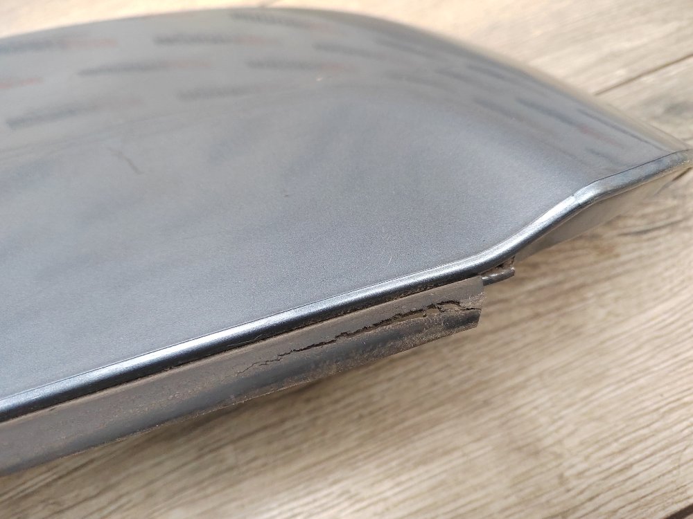 Спойлер, 2000 рублей, Москва