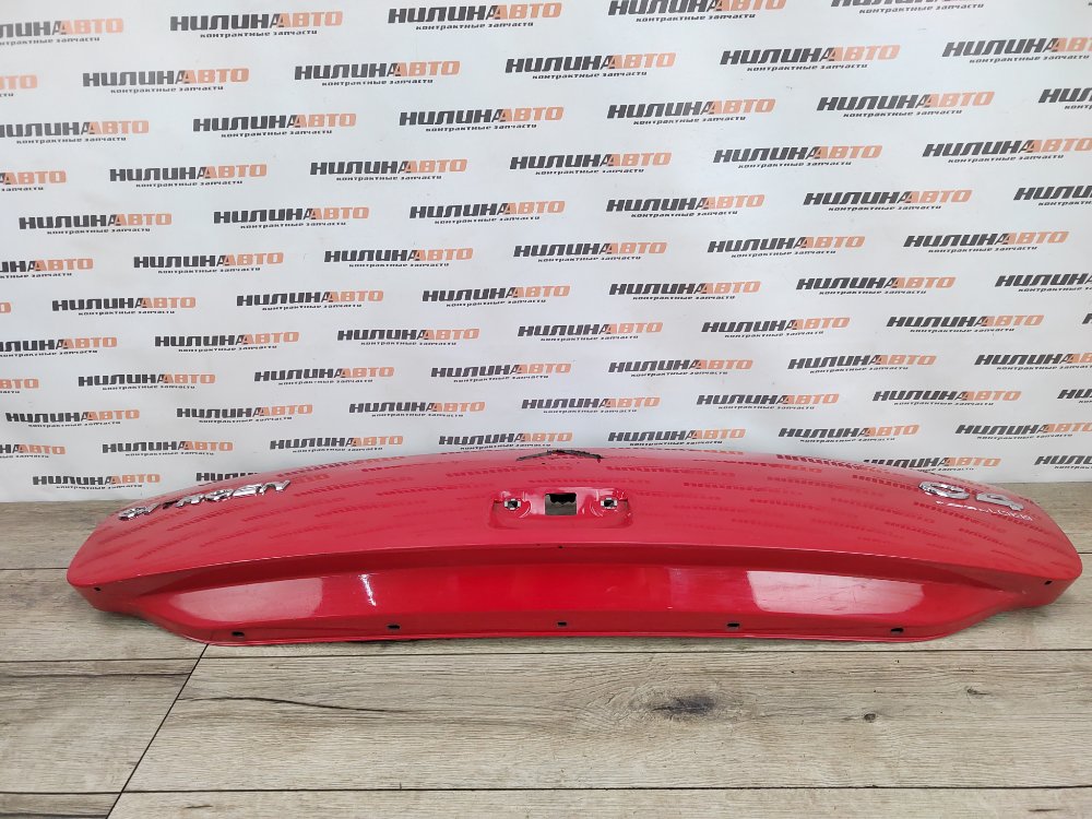 Накладка крышки багажника, 1000 рублей, Москва