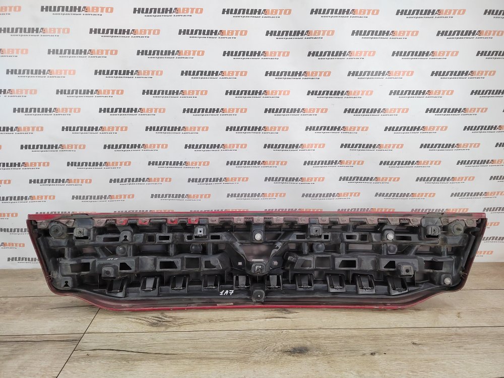 Накладка крышки багажника, 1000 рублей, Москва