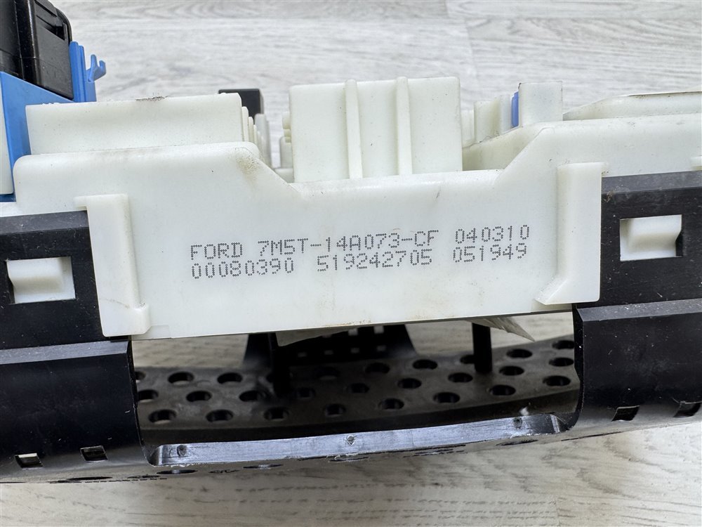 Блок предохранителей салон, 1500 рублей, Севастополь