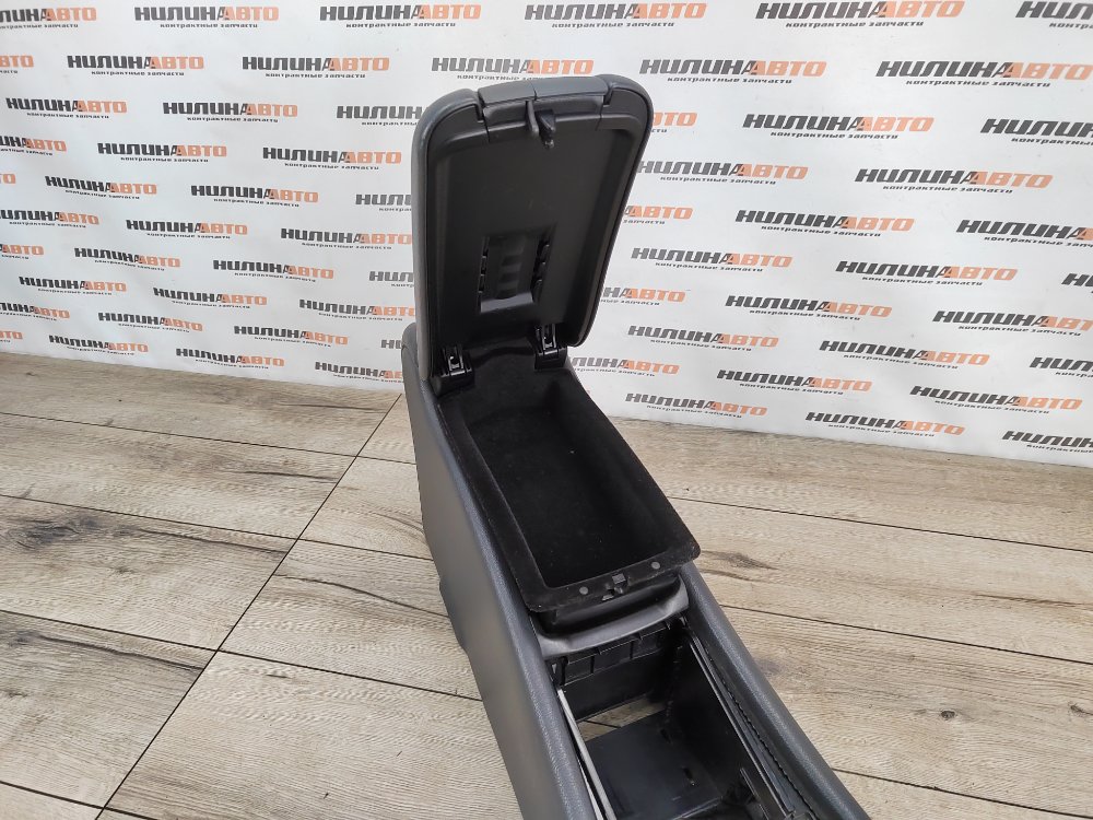 Подлокотник, 3000 рублей, Москва