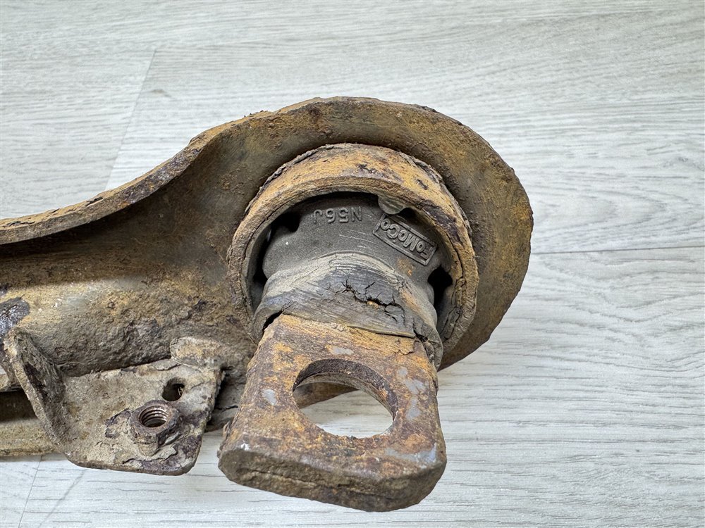 Рычаг продольный, 1000 рублей, Севастополь