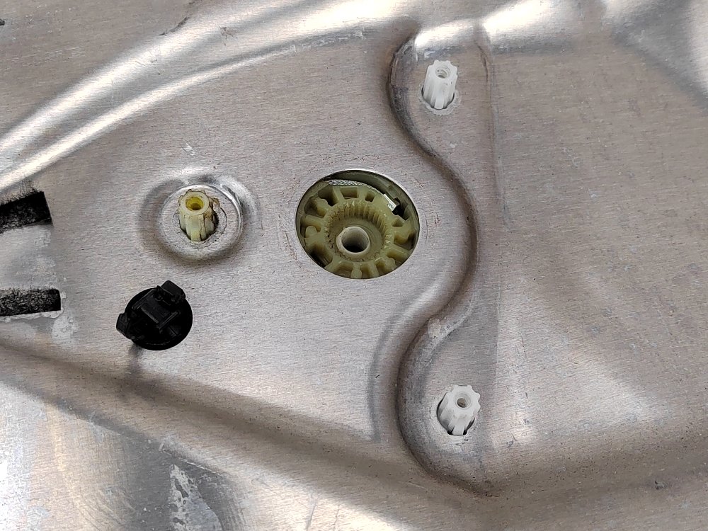 Стеклоподъемник, 1300 рублей, Москва