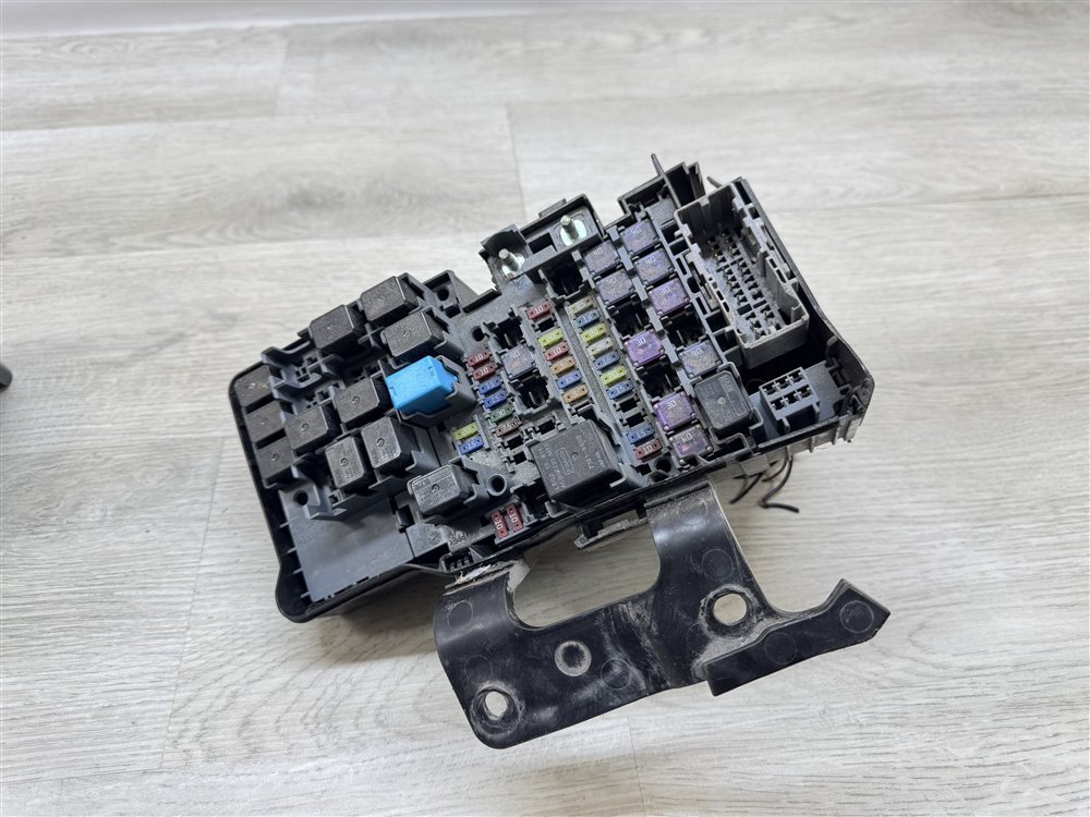 Блок предохранителей под капот, 2000 рублей, Севастополь