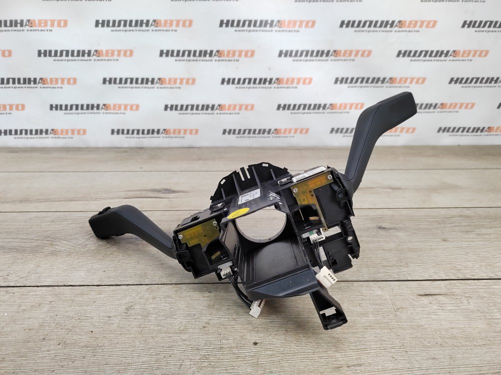 Подрулевой переключатель, 500 рублей, Москва