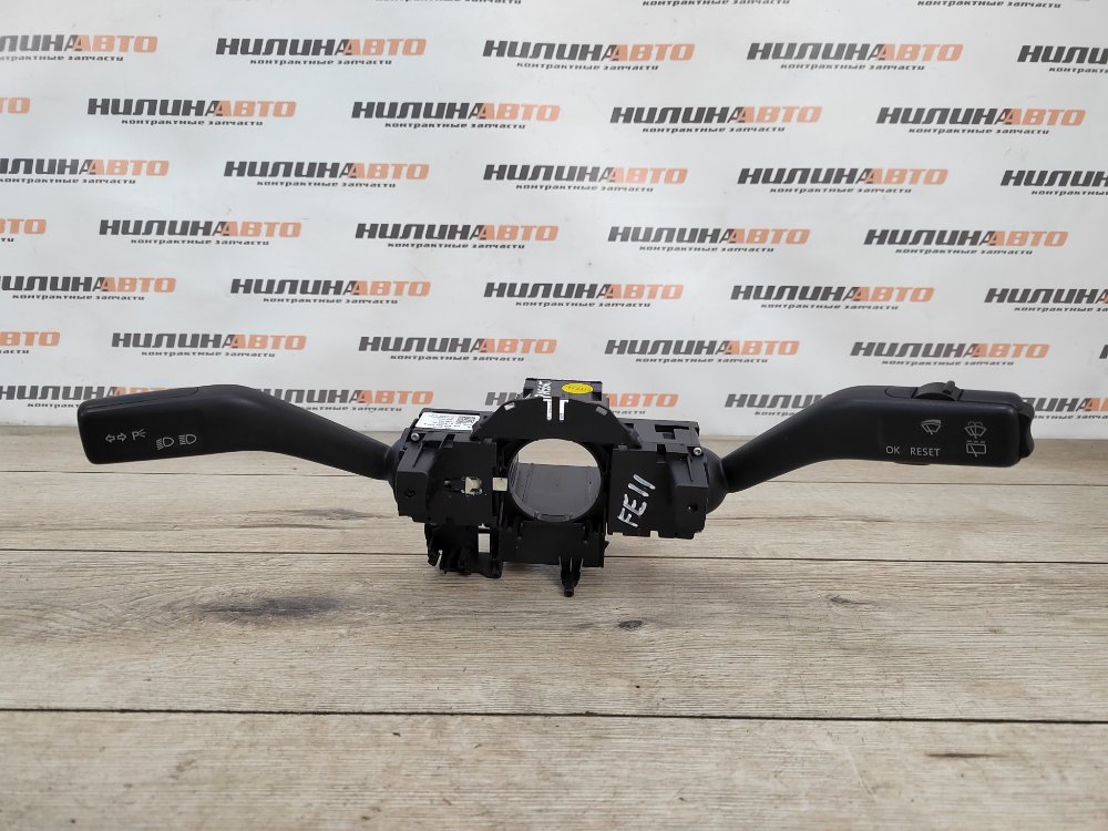 Подрулевой переключатель, 500 рублей, Москва