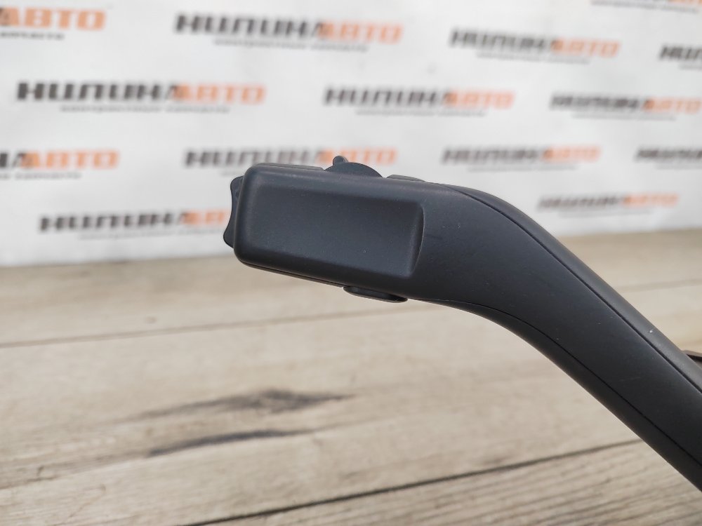 Подрулевой переключатель, 500 рублей, Москва