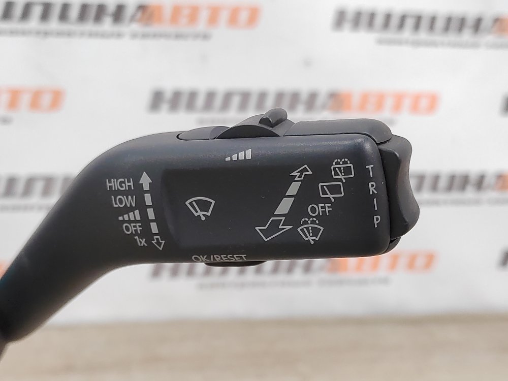 Подрулевой переключатель, 1000 рублей, Москва