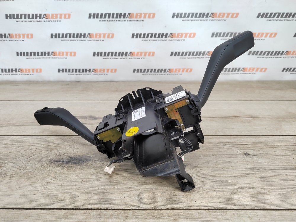 Подрулевой переключатель, 500 рублей, Москва