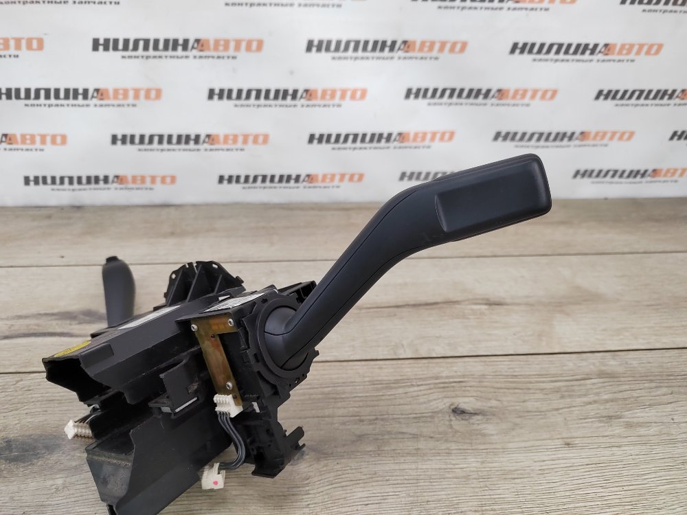 Подрулевой переключатель, 500 рублей, Москва