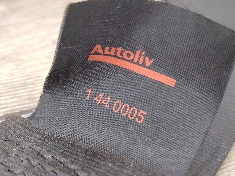 Ремень безопасности, 1000 рублей, Москва