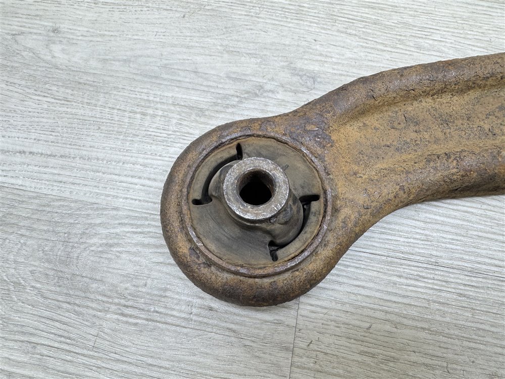 Рычаг передний нижний, 2500 рублей, Севастополь