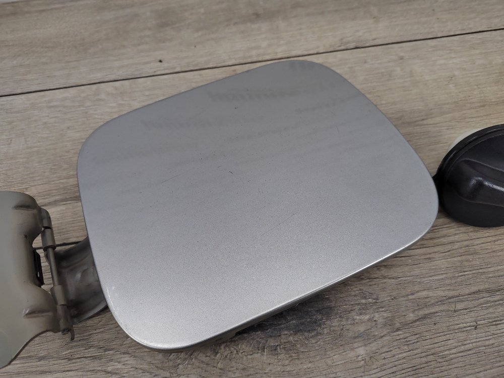 Лючок топливного бака, 1000 рублей, Москва