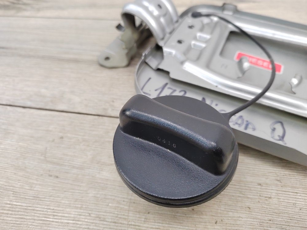 Лючок топливного бака, 1000 рублей, Москва