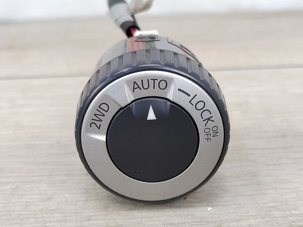 Кнопка включения полного привода, 800 рублей, Москва