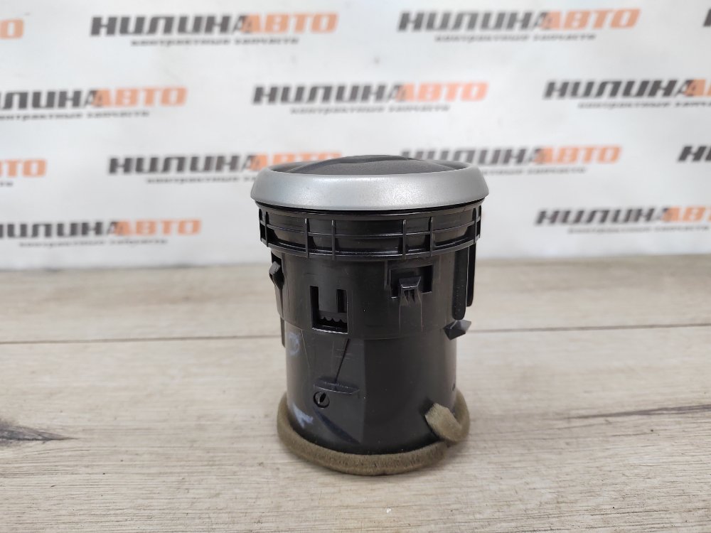 Дефлектор в торпедо, 300 рублей, Москва