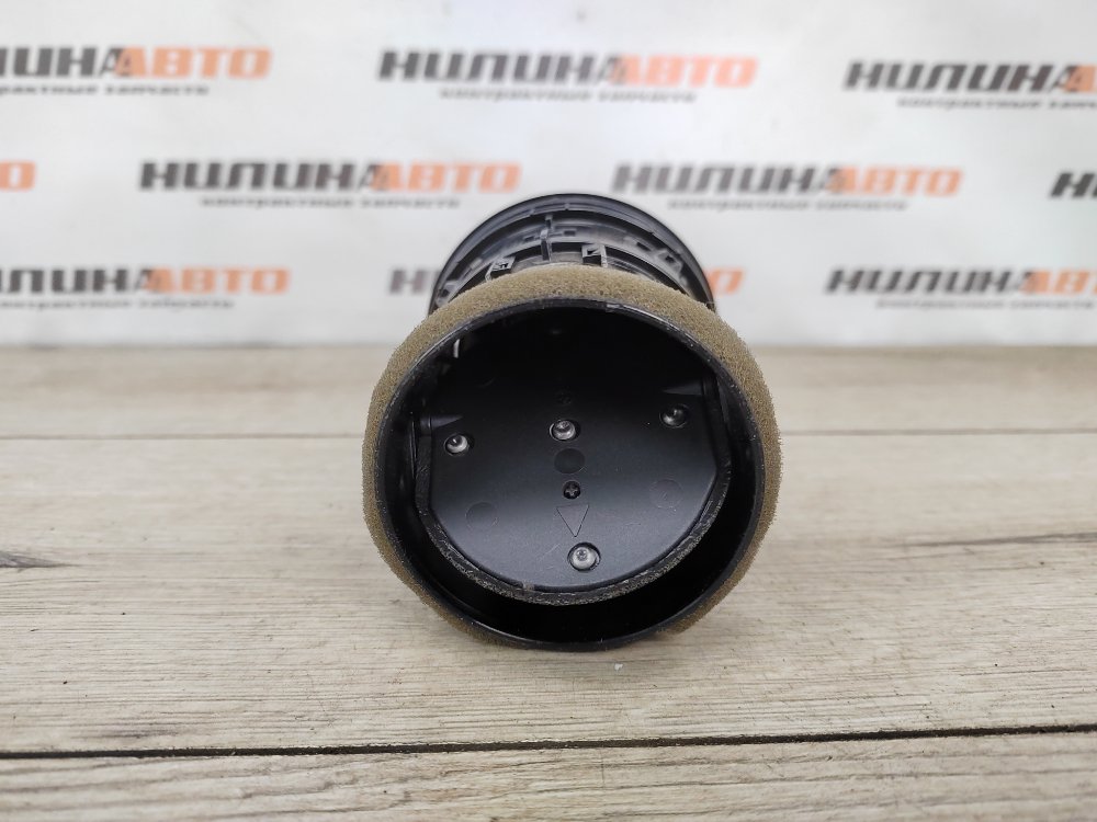 Дефлектор в торпедо, 300 рублей, Москва