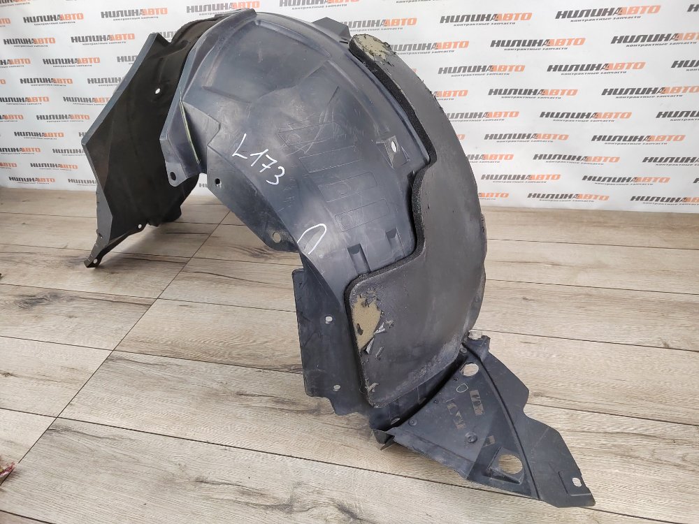 Подкрылок, 3300 рублей, Москва