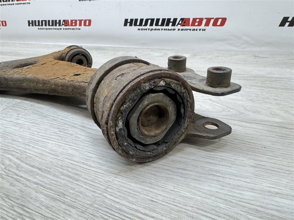 Рычаг передний нижний, 1500 рублей, Севастополь