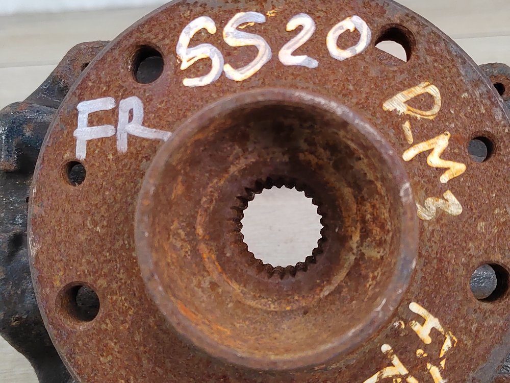 Кулак поворотный, 900 рублей, Москва