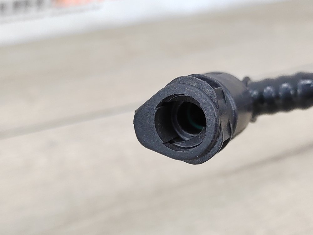 Клапан вентиляции топливного бака, 700 рублей, Москва