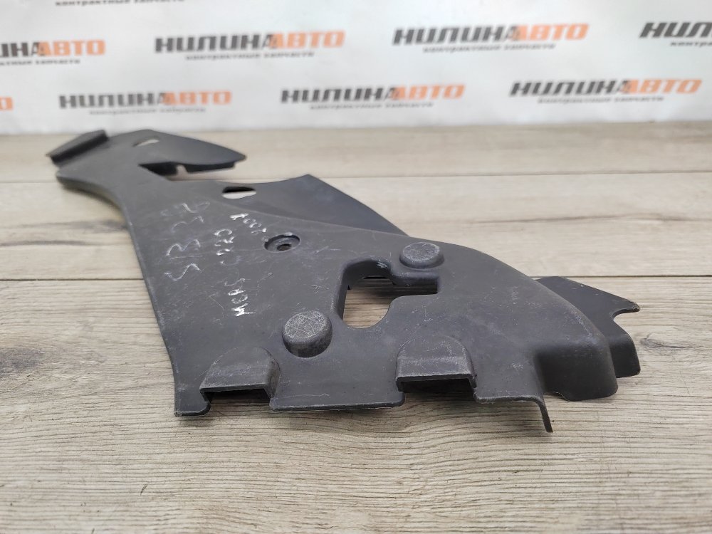 Накладка фары, 1000 рублей, Москва