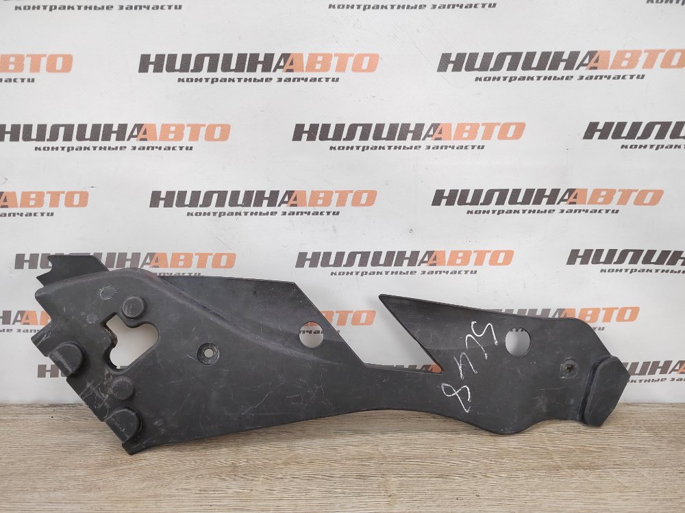 Накладка фары, 1000 рублей, Москва