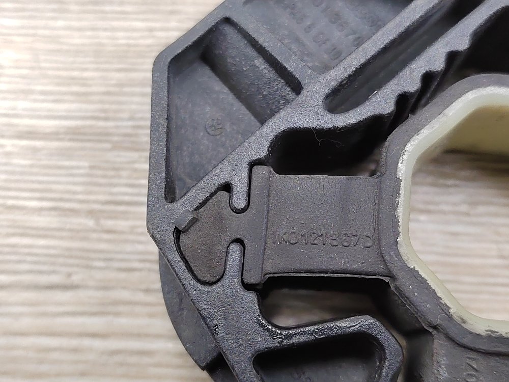 Крепление радиатора, 600 рублей, Москва