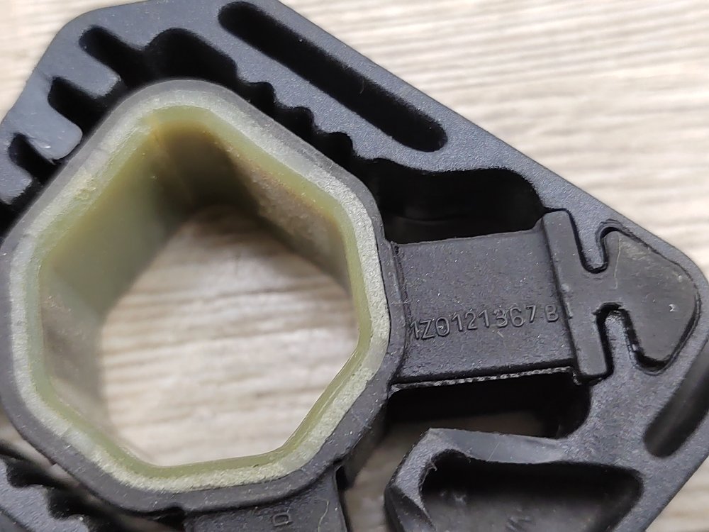 Крепление радиатора, 600 рублей, Москва