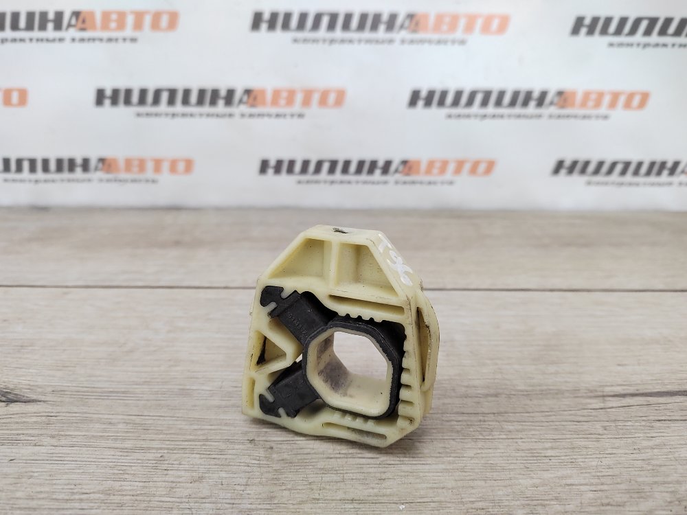 Крепление радиатора, 300 рублей, Москва