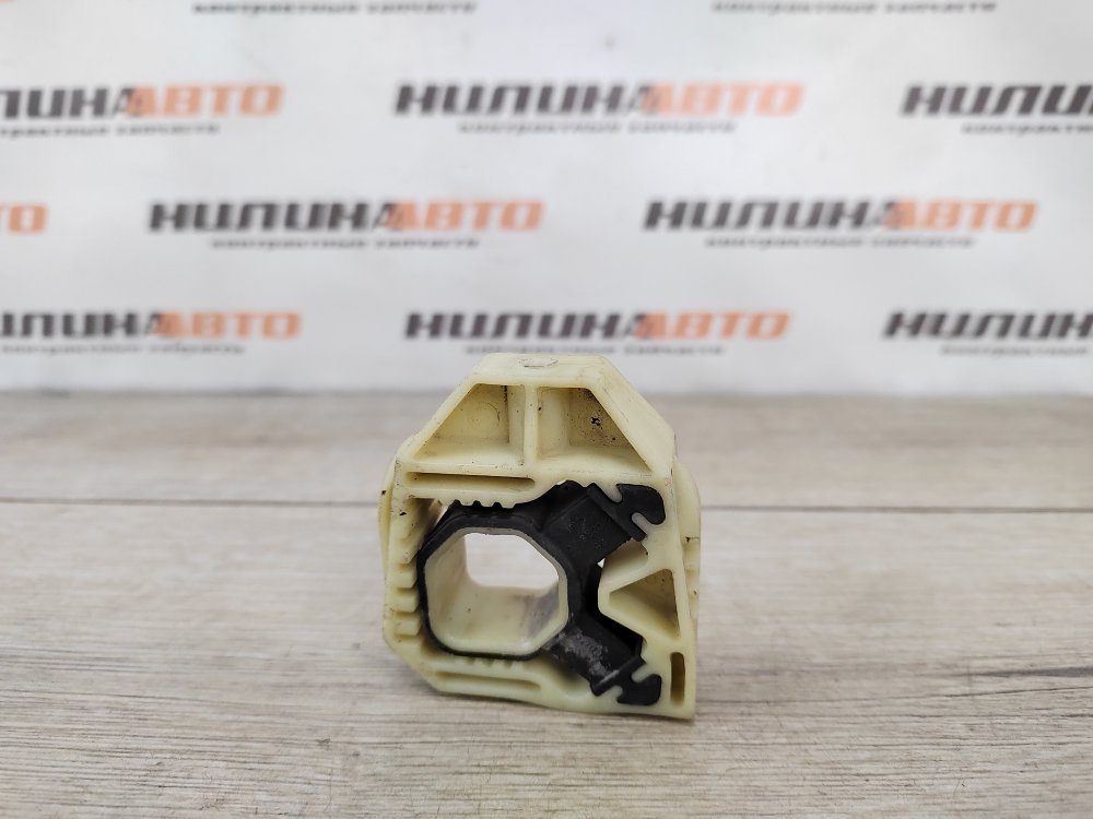 Крепление радиатора, 300 рублей, Москва