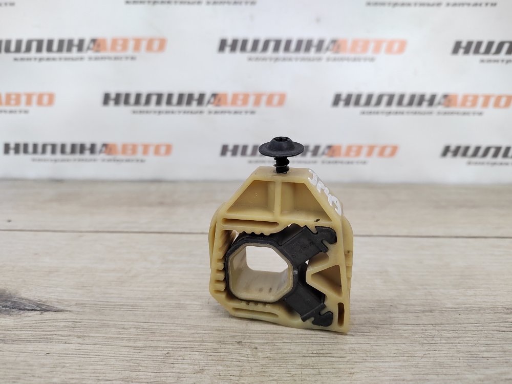 Крепление радиатора, 300 рублей, Москва