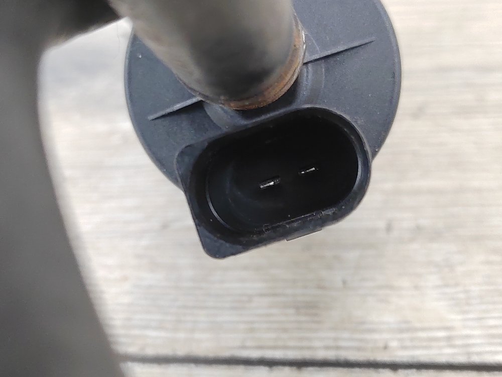 Клапан вентиляции топливного бака, 1000 рублей, Москва